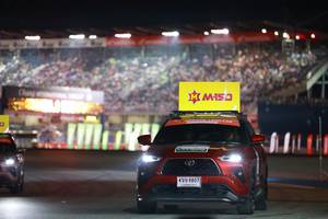 BIB: 
                            <button type="button" onclick="openModal(24096100)" class="btn btn-primary btn-sm float-right btn-popup" data-toggle="modal" data-target=".modal-high-quality">
                        <i class="fas fa-shopping-cart"></i> Add to Cart
                    </button>
                                            <button type="button" onclick="isThisMe(24096100, true)" class="btn btn-success btn-sm float-right btn-popup btn-isme hidden" data-toggle="tooltip" data-placement="bottom" title="นี่คือรูปของคุณใช่ไหม คลิกที่นี่เพื่อเอาเข้าอัลบั้ม">
                        <i class="fas fa-plus"></i> Add to album
                    </button>
                    <button type="button" onclick="isThisMe(24096100, false)" class="btn btn-warning btn-sm float-right btn-popup btn-isnotme hidden">
                        <i class="fas fa-ban"></i> Remove from album
                    </button>